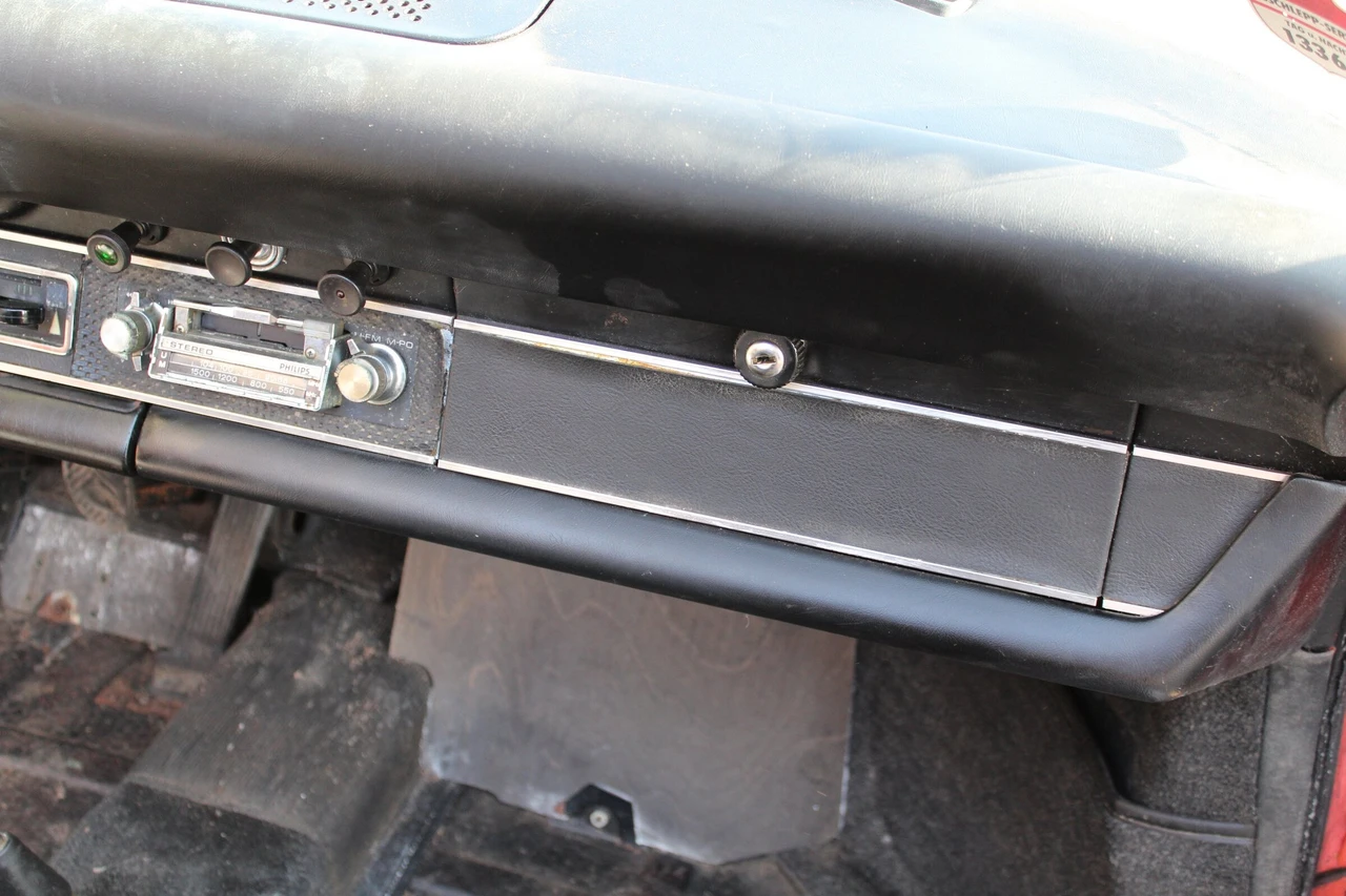 Handschuhfach Detailaufnahme