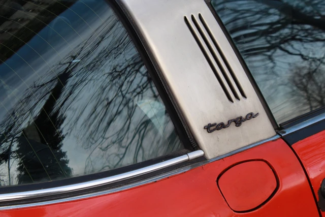 Details - Targa Schriftzug