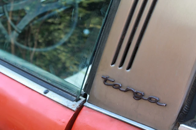 Details - Targa Bügel Schrift 2