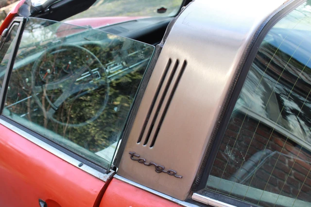 Details - Targa Bügel Schrift