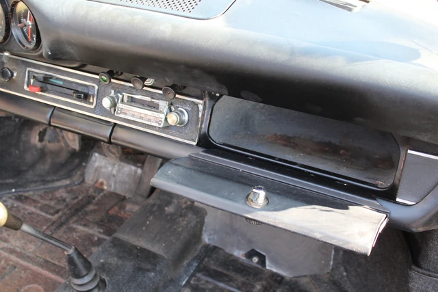 Interieur - Radio Handschuhfach
