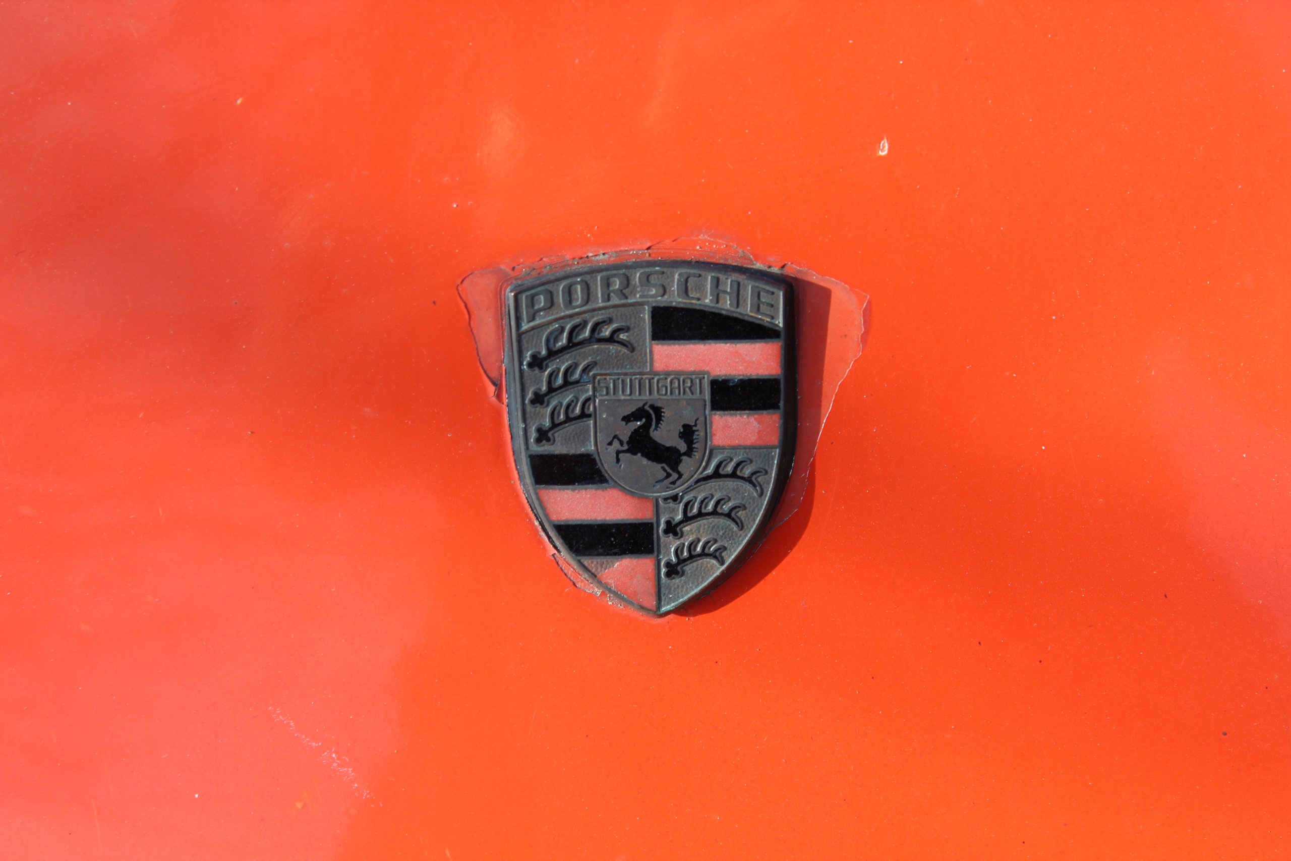 Porsche 911 T Targa 1972 - Porsche Wappen